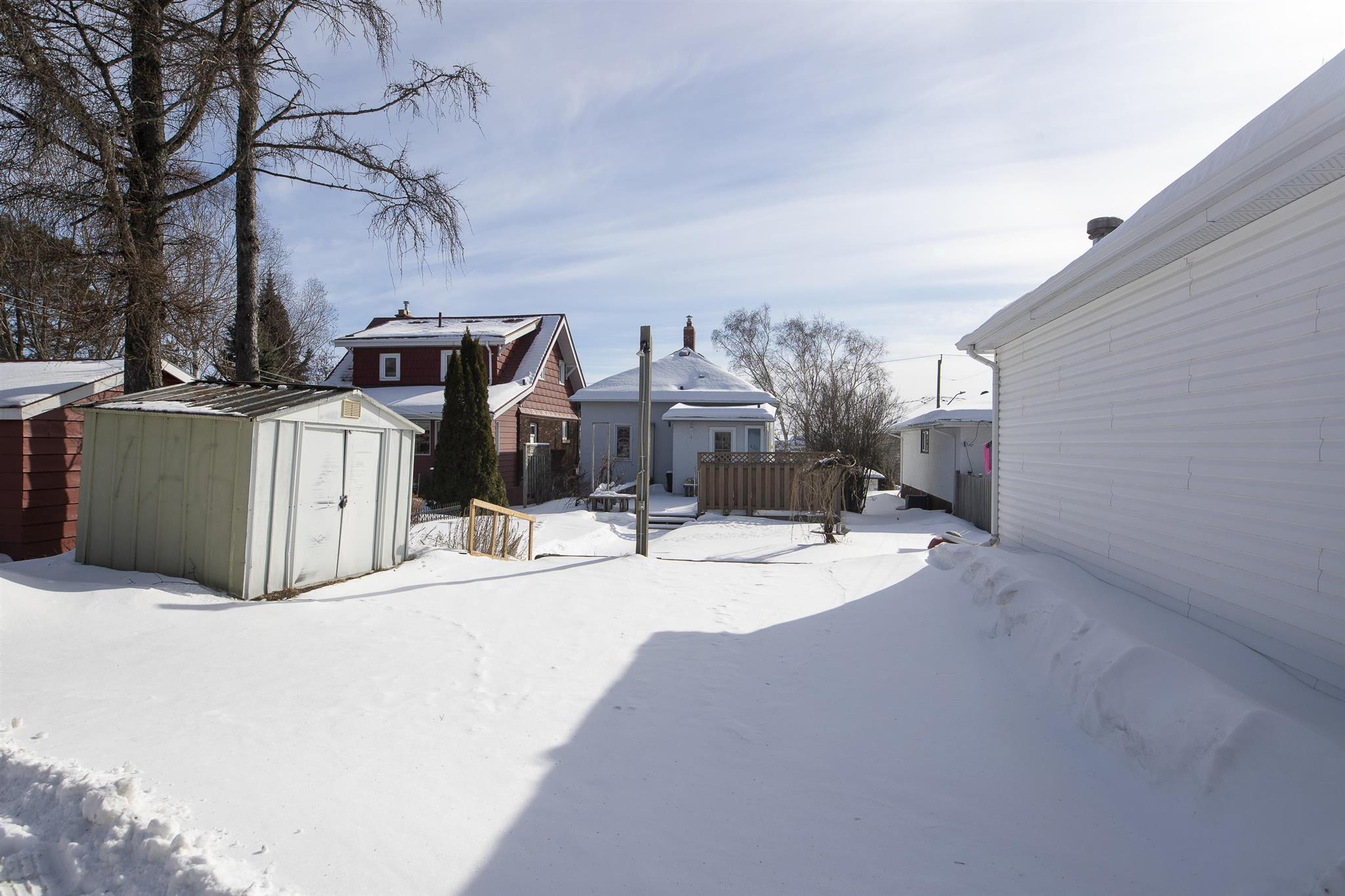 430 Oliver Road, Thunder Bay, Ontario, Canada