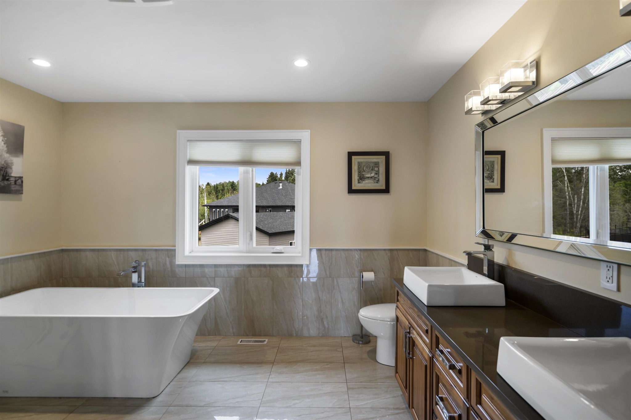 536 Longbow Crescent, Thunder Bay, Ontario, Canada