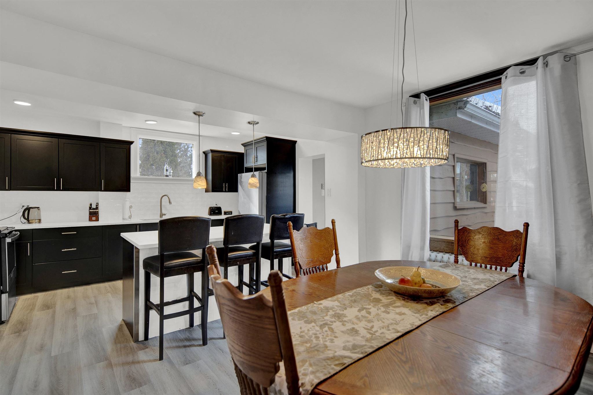 1427 Ridgeway Street E, Thunder Bay, Ontario, Canada