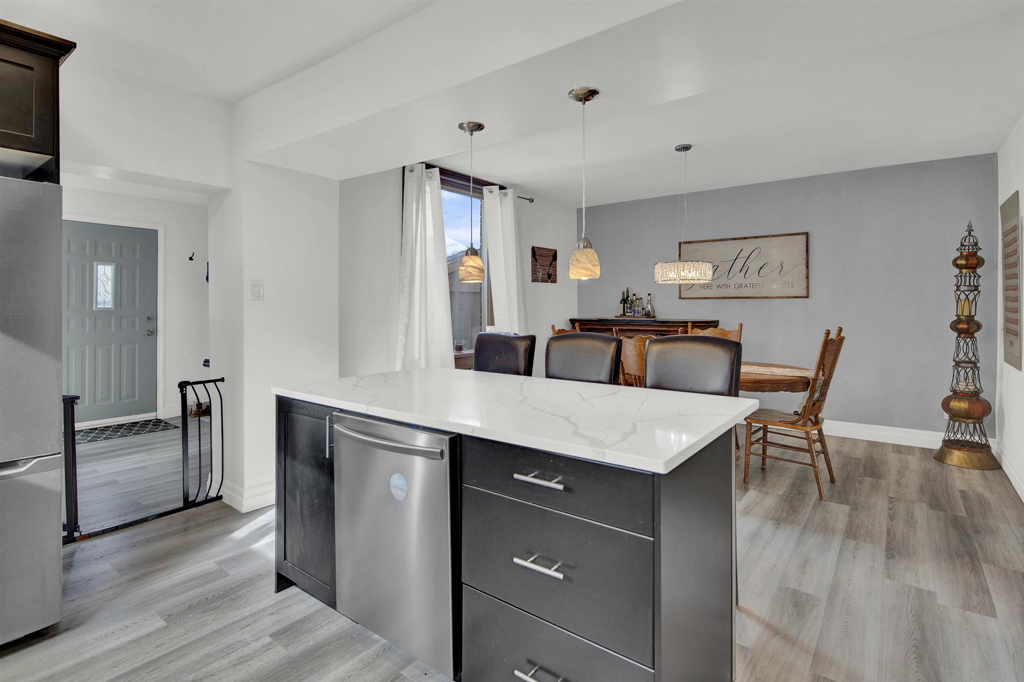 1427 Ridgeway Street E, Thunder Bay, Ontario, Canada