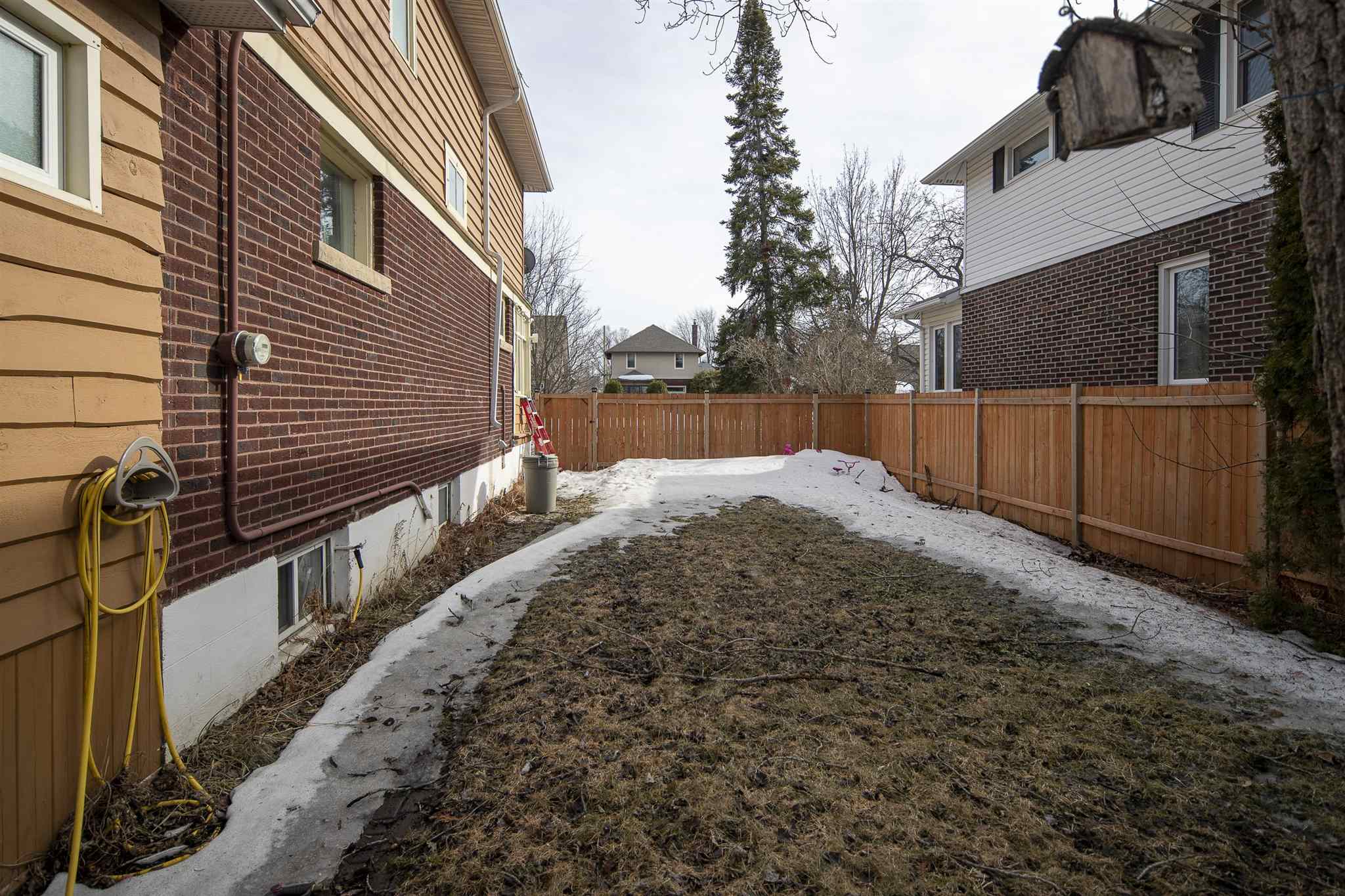 1427 Ridgeway Street E, Thunder Bay, Ontario, Canada