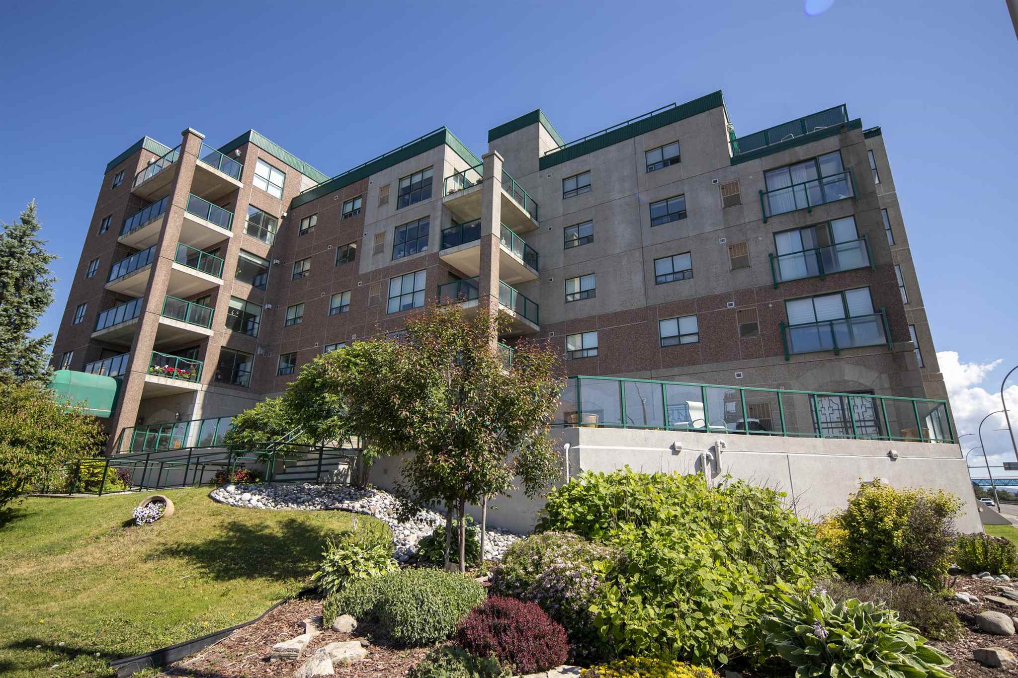 305 50 Water Street, Thunder Bay, Ontario, Canada