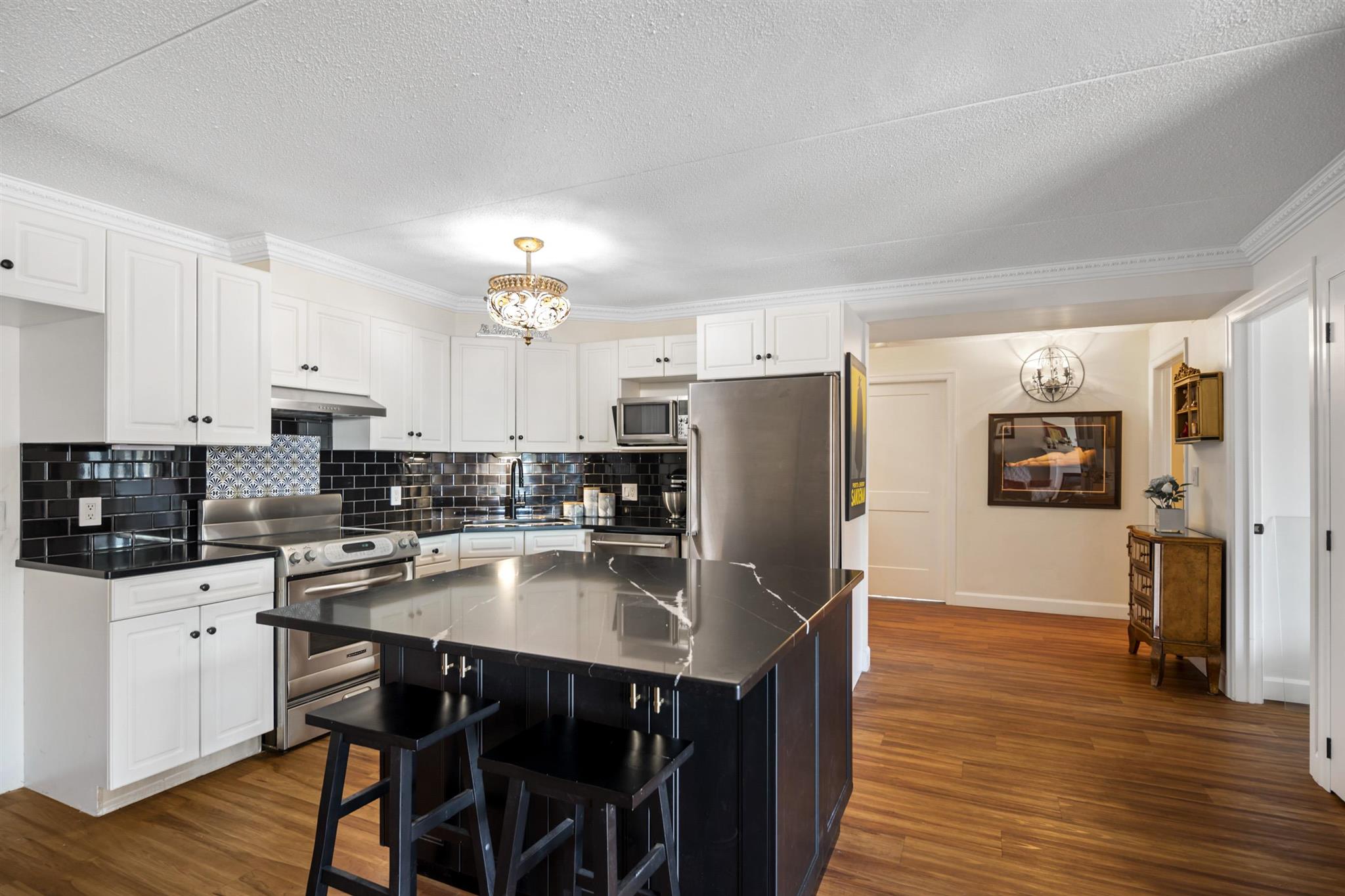 305 50 Water Street, Thunder Bay, Ontario, Canada