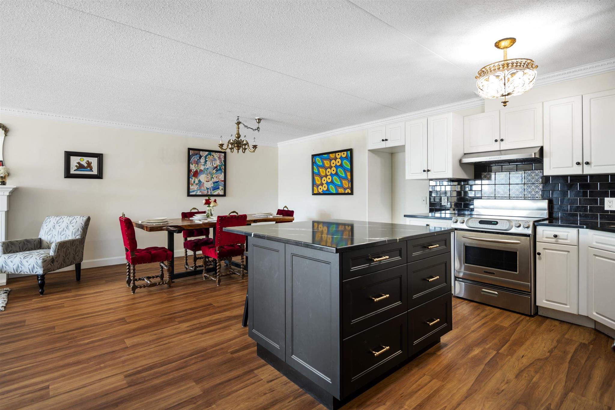 305 50 Water Street, Thunder Bay, Ontario, Canada