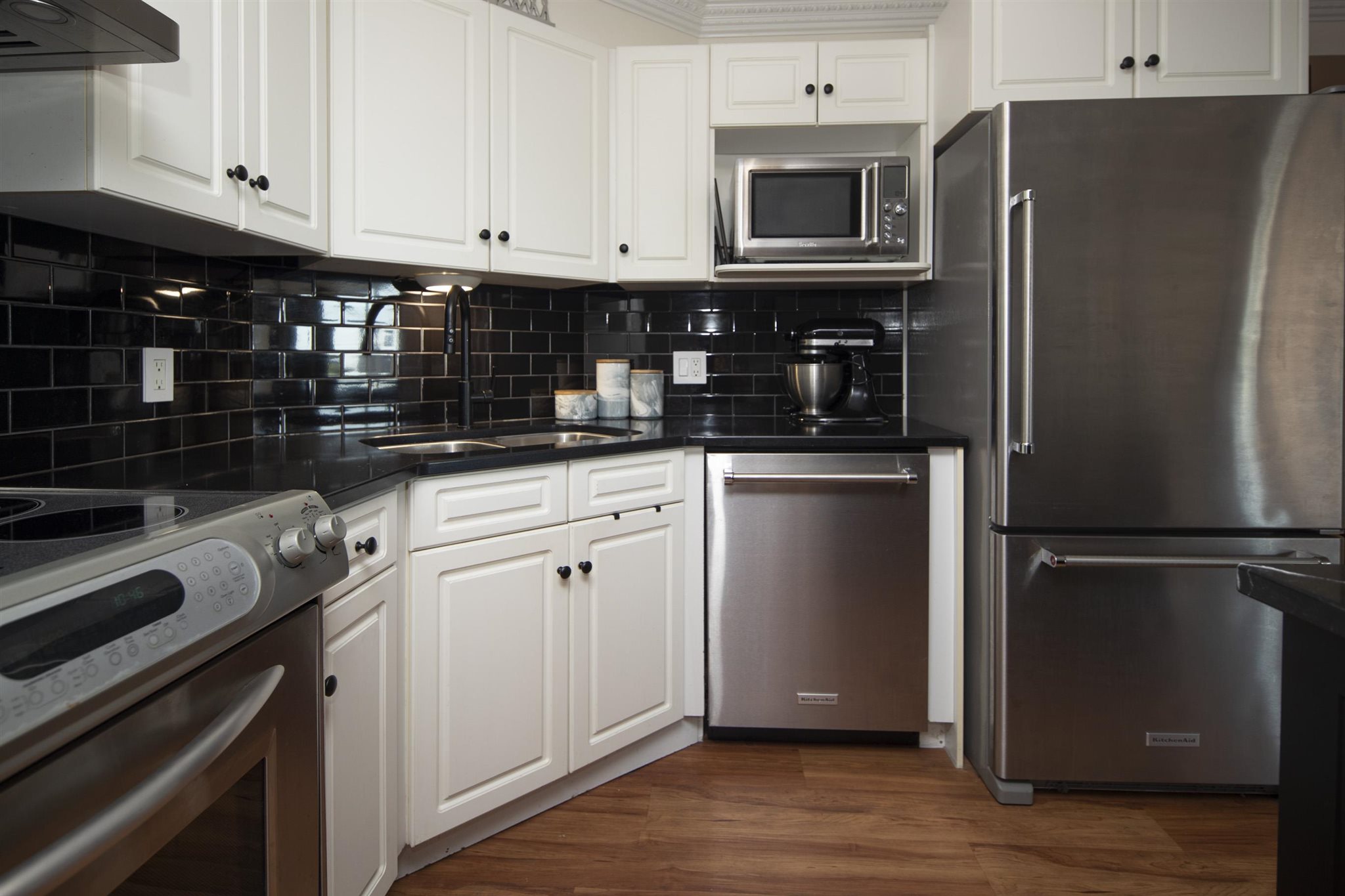 305 50 Water Street, Thunder Bay, Ontario, Canada