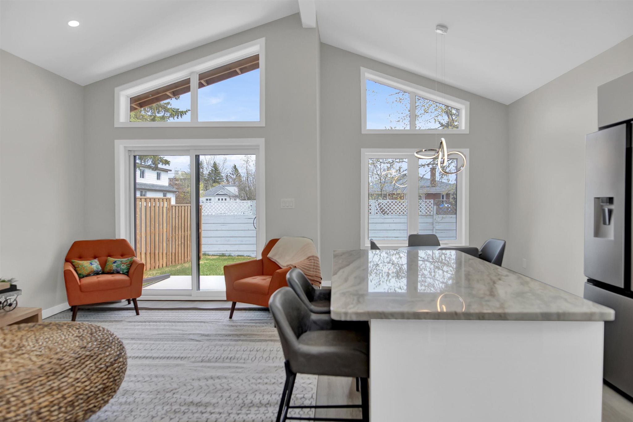 423 Frankwood Avenue, Thunder Bay, Ontario, Canada
