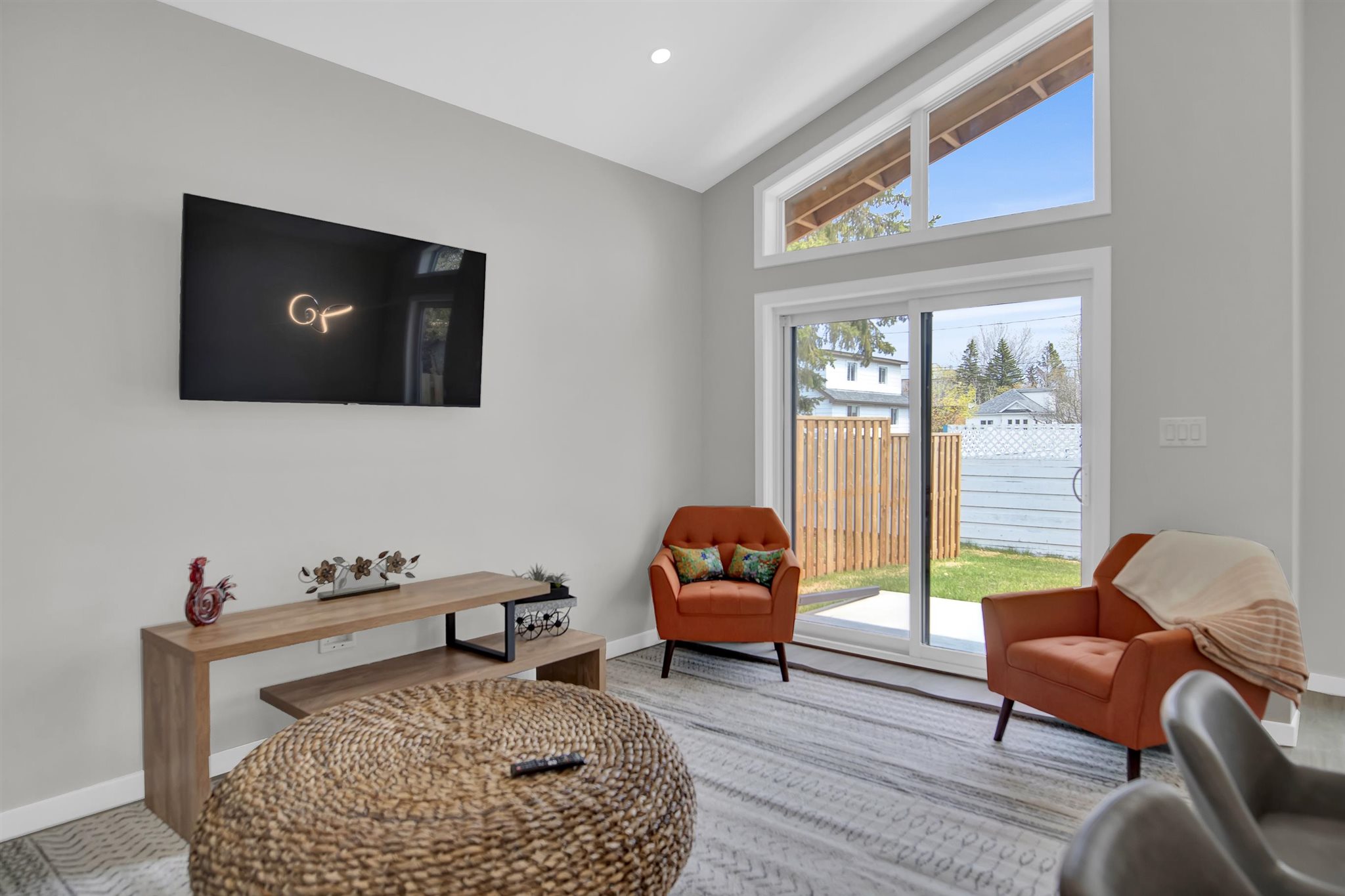 423 Frankwood Avenue, Thunder Bay, Ontario, Canada
