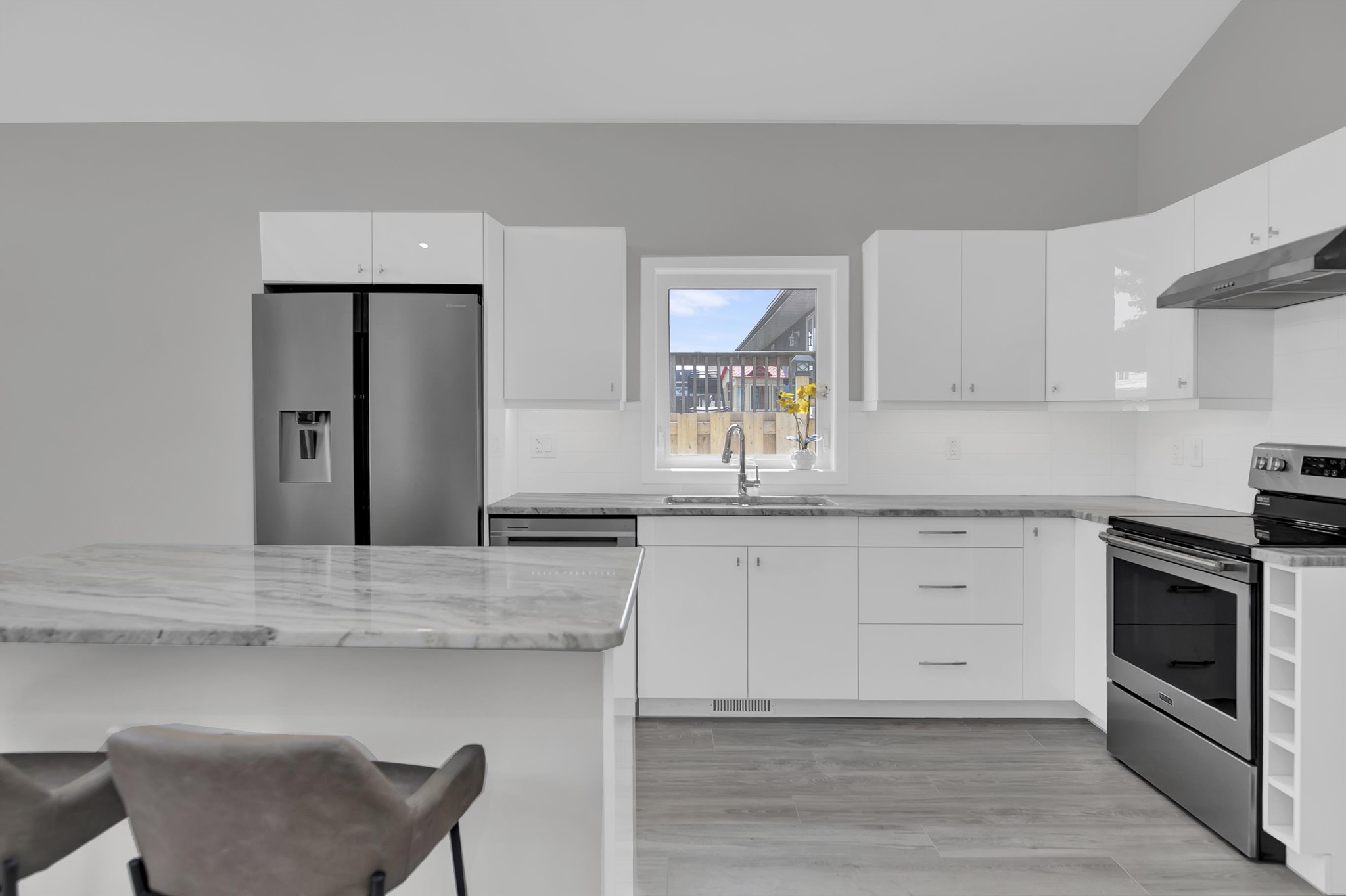 423 Frankwood Avenue, Thunder Bay, Ontario, Canada