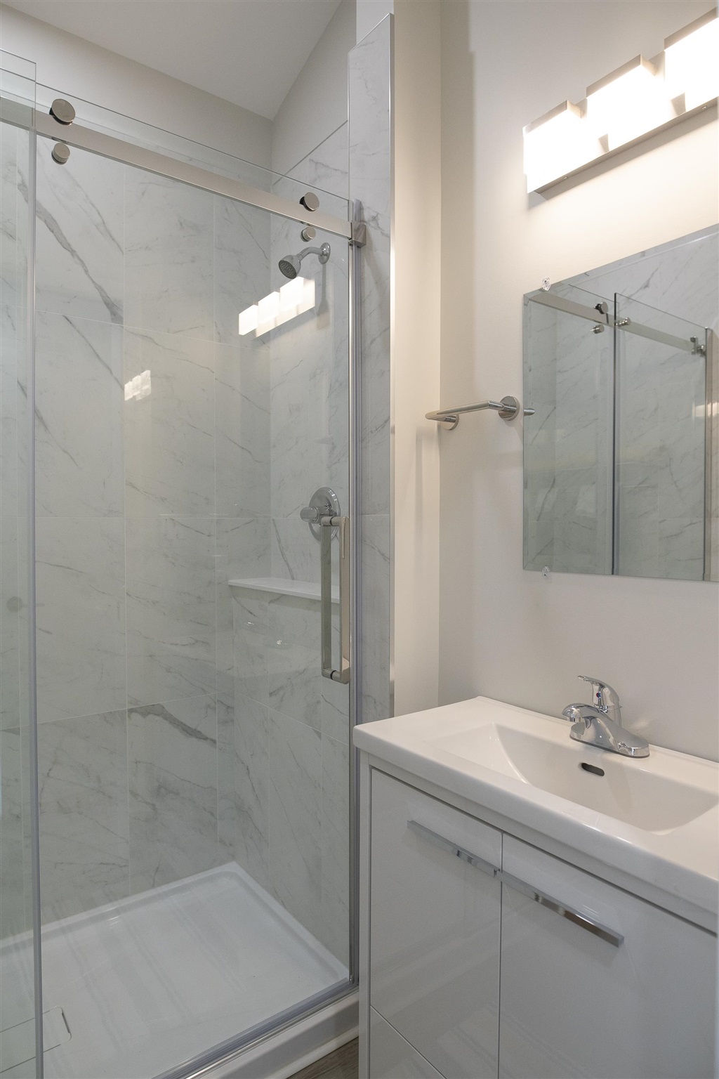 423 Frankwood Avenue, Thunder Bay, Ontario, Canada