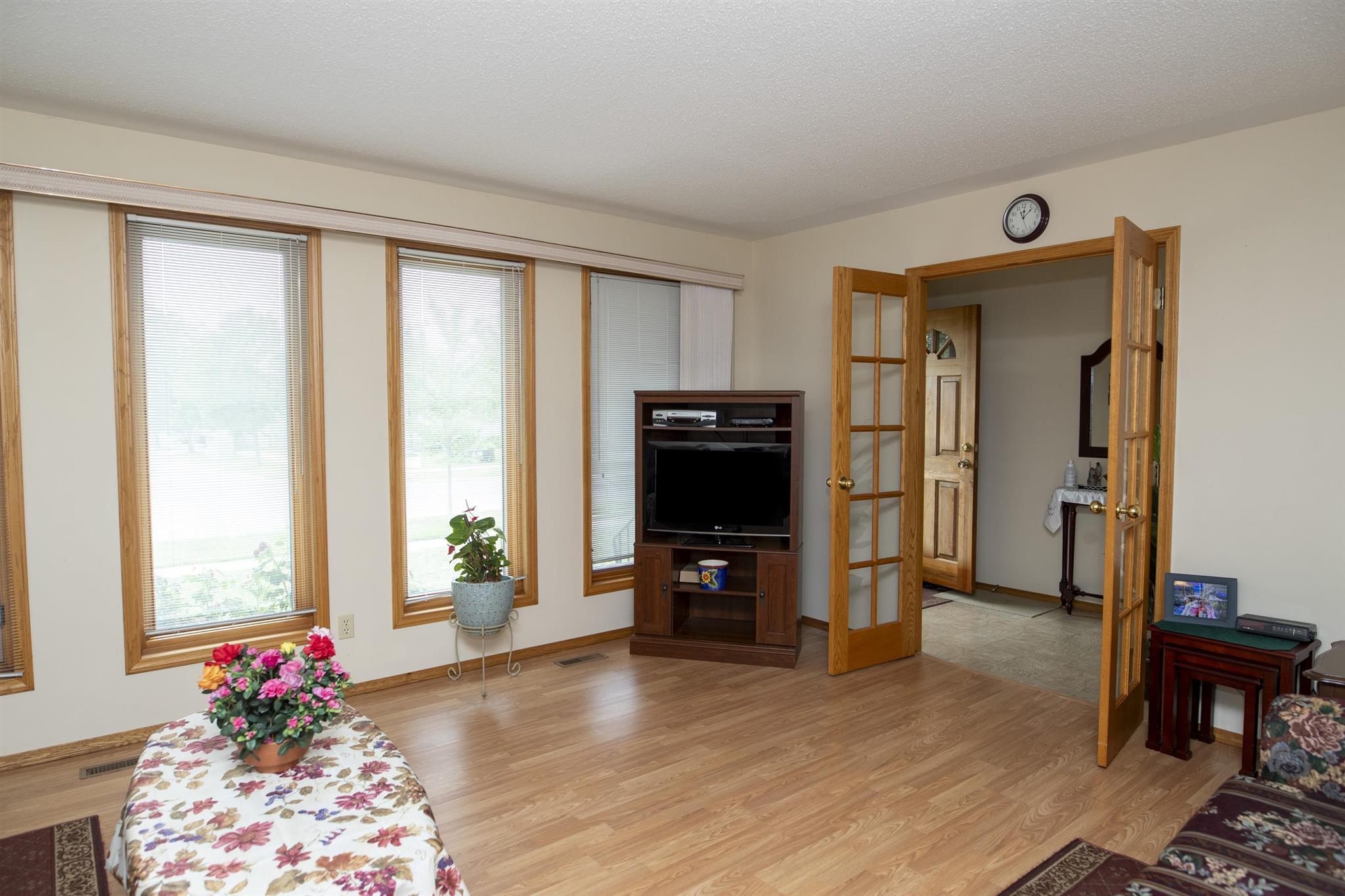 343 Riviera Drive, Thunder Bay, Ontario, Canada