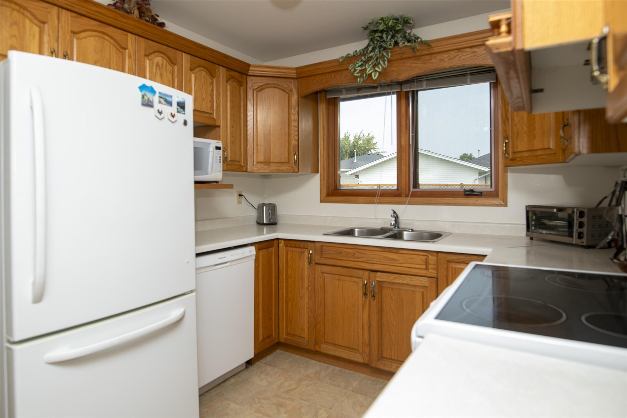 343 Riviera Drive, Thunder Bay, Ontario, Canada