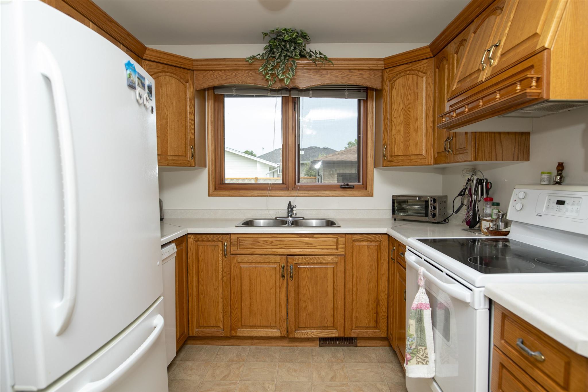 343 Riviera Drive, Thunder Bay, Ontario, Canada