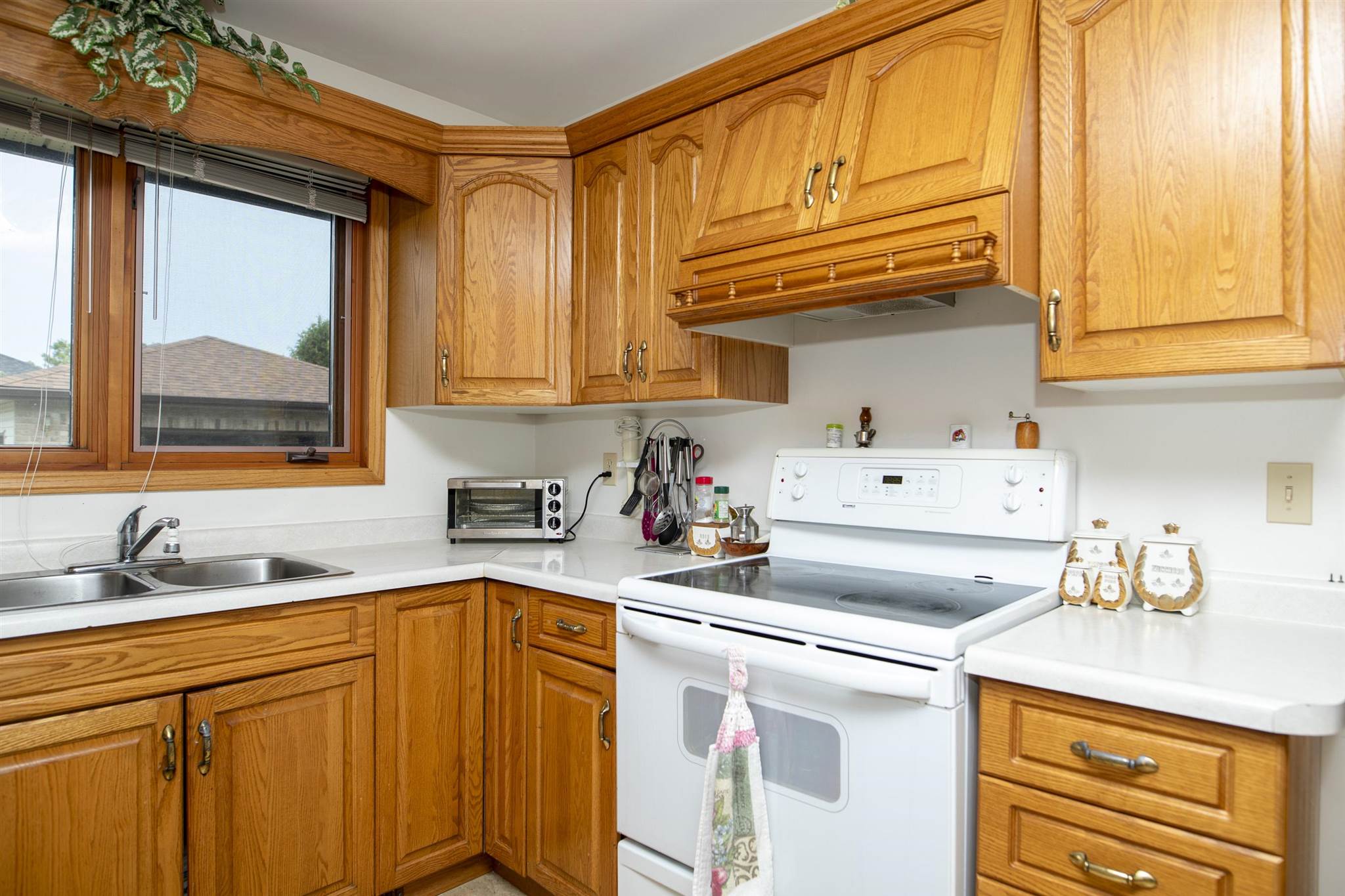 343 Riviera Drive, Thunder Bay, Ontario, Canada
