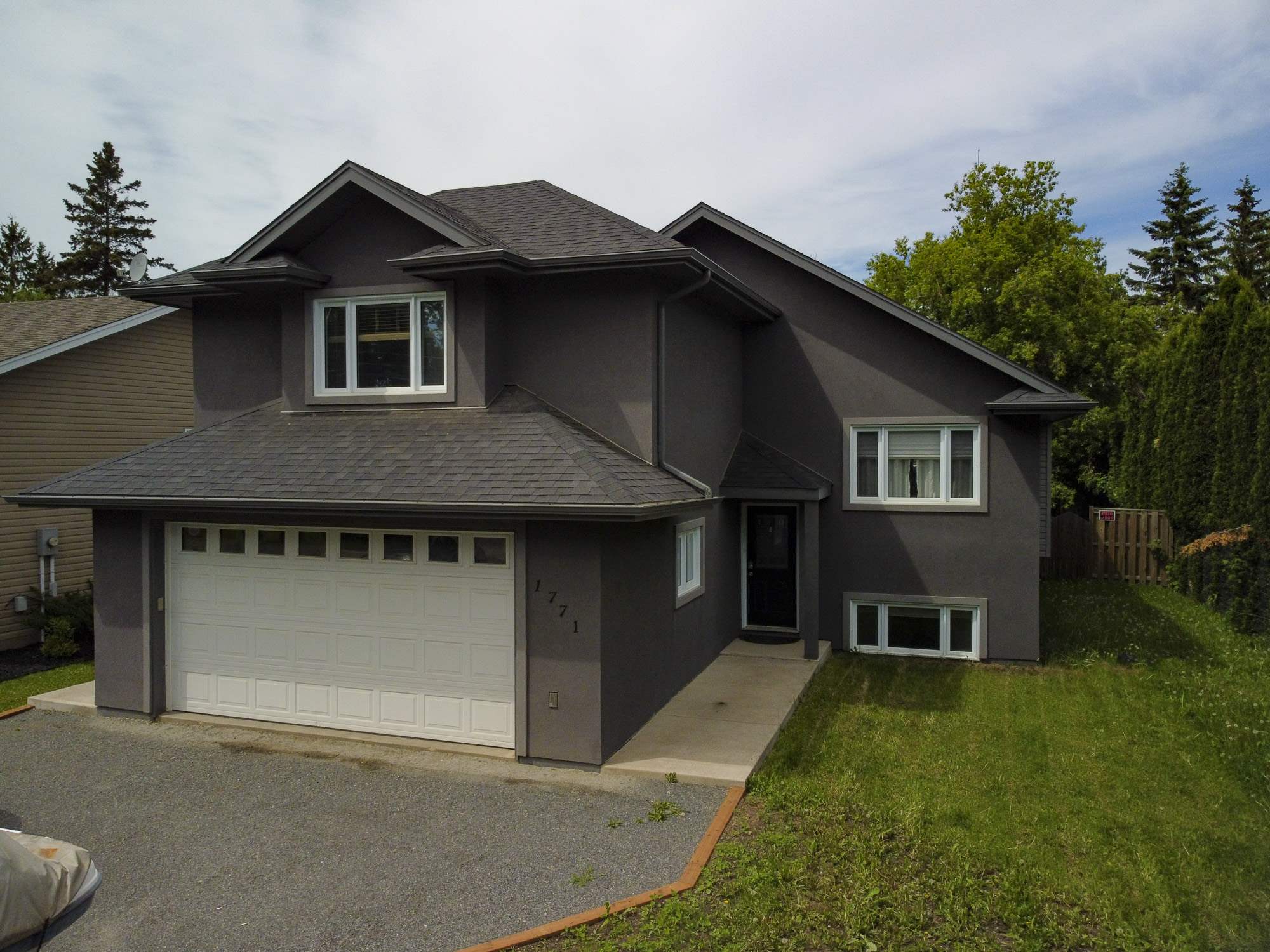 1771 Broadway Avenue, Thunder Bay, Ontario, Canada