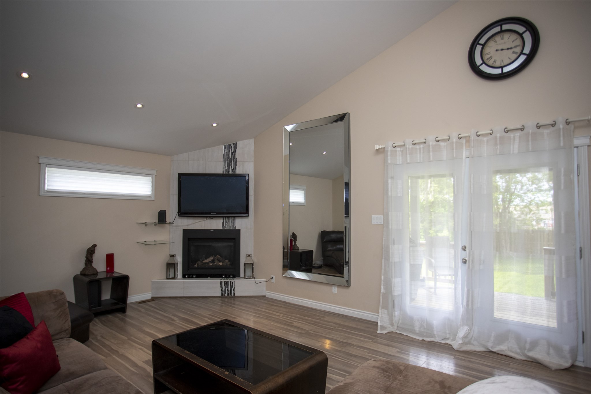 1771 Broadway Avenue, Thunder Bay, Ontario, Canada