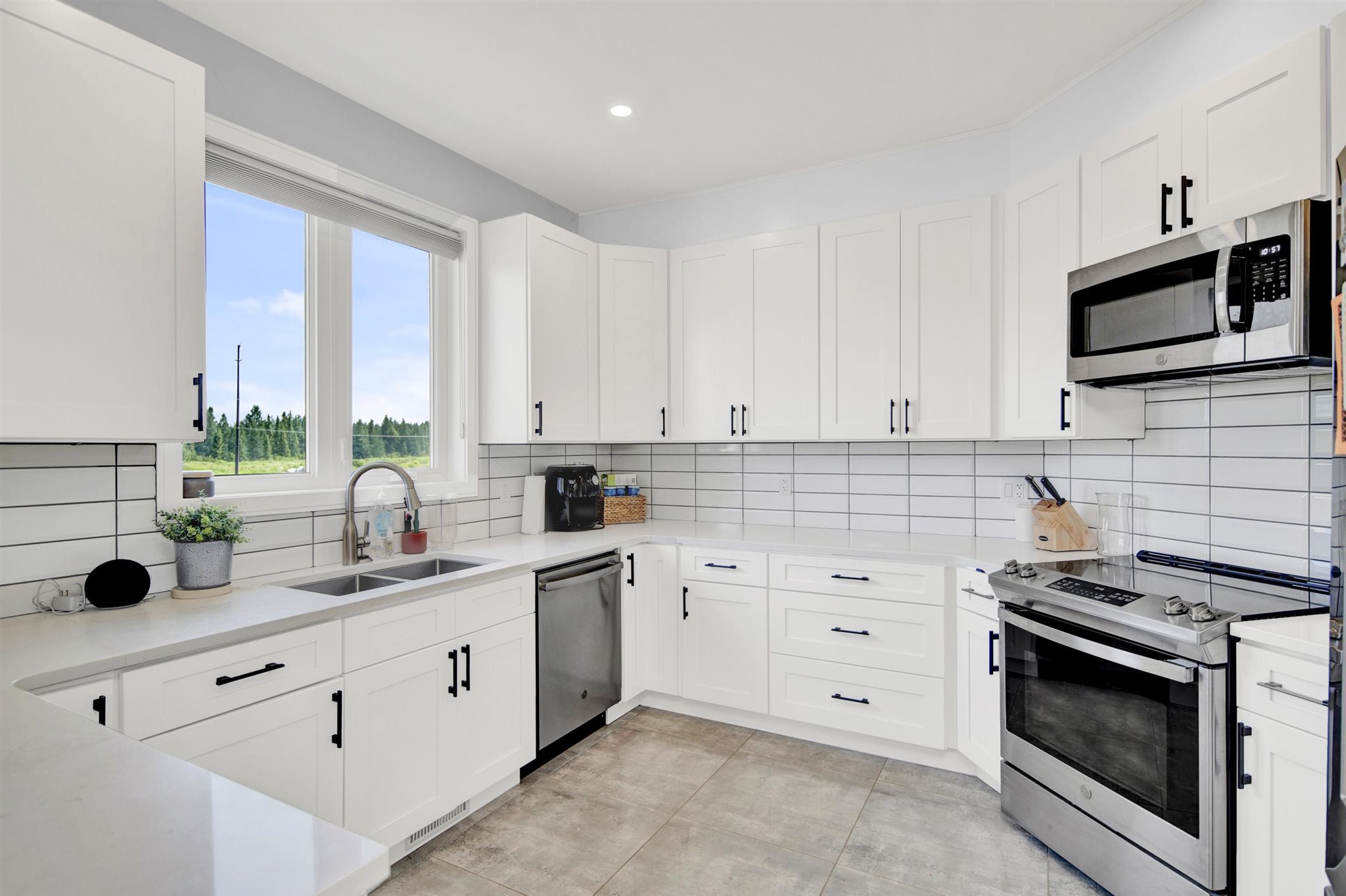 435 Muskrat Drive, Thunder Bay, Ontario, Canada