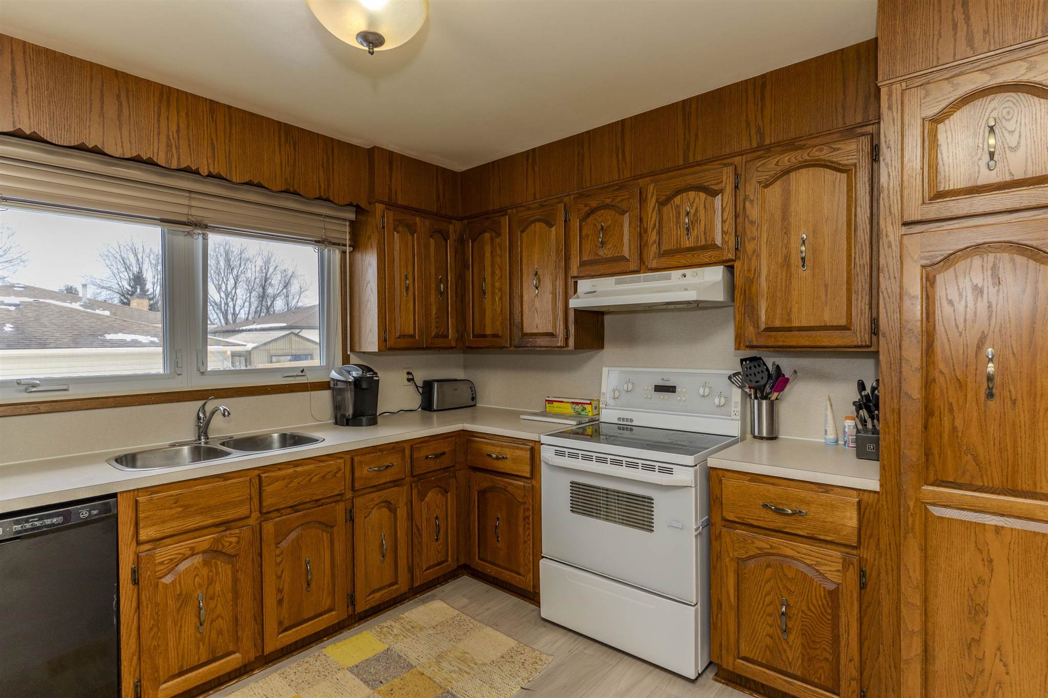 200 Fanshaw Street, Thunder Bay, Ontario, Canada