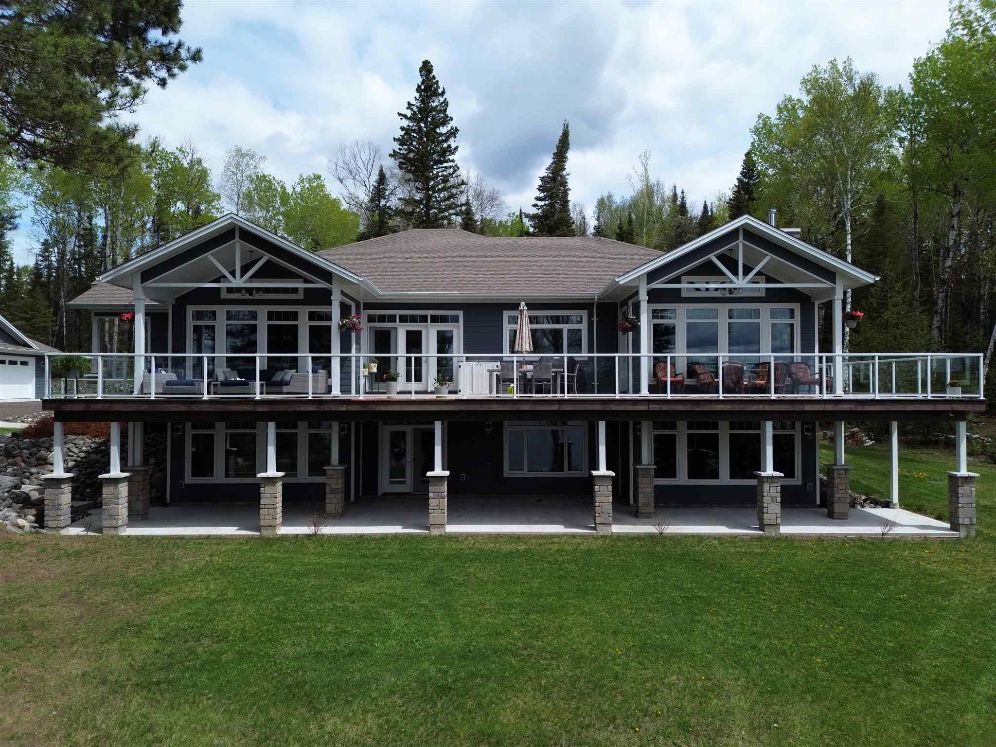 30 barred owl road, Thunder Bay Ontario, Canada