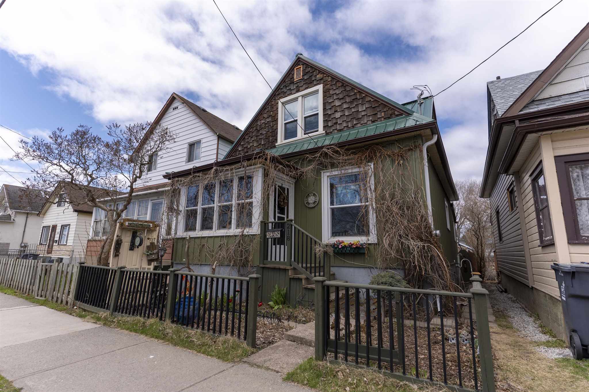 218 court street s, Thunder Bay Ontario, Canada