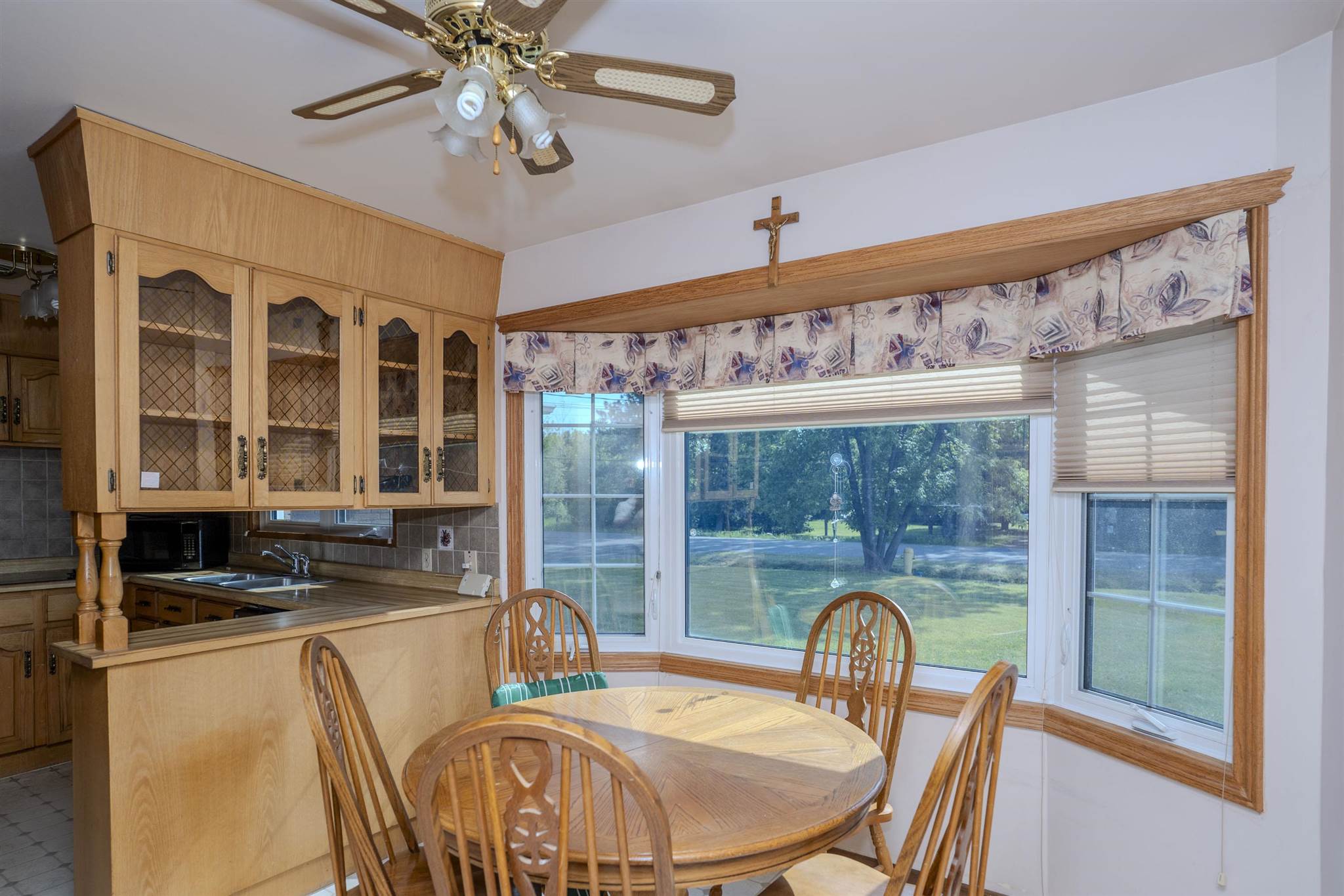 2019 Scotland Street, Thunder Bay, Ontario, Canada photo 3