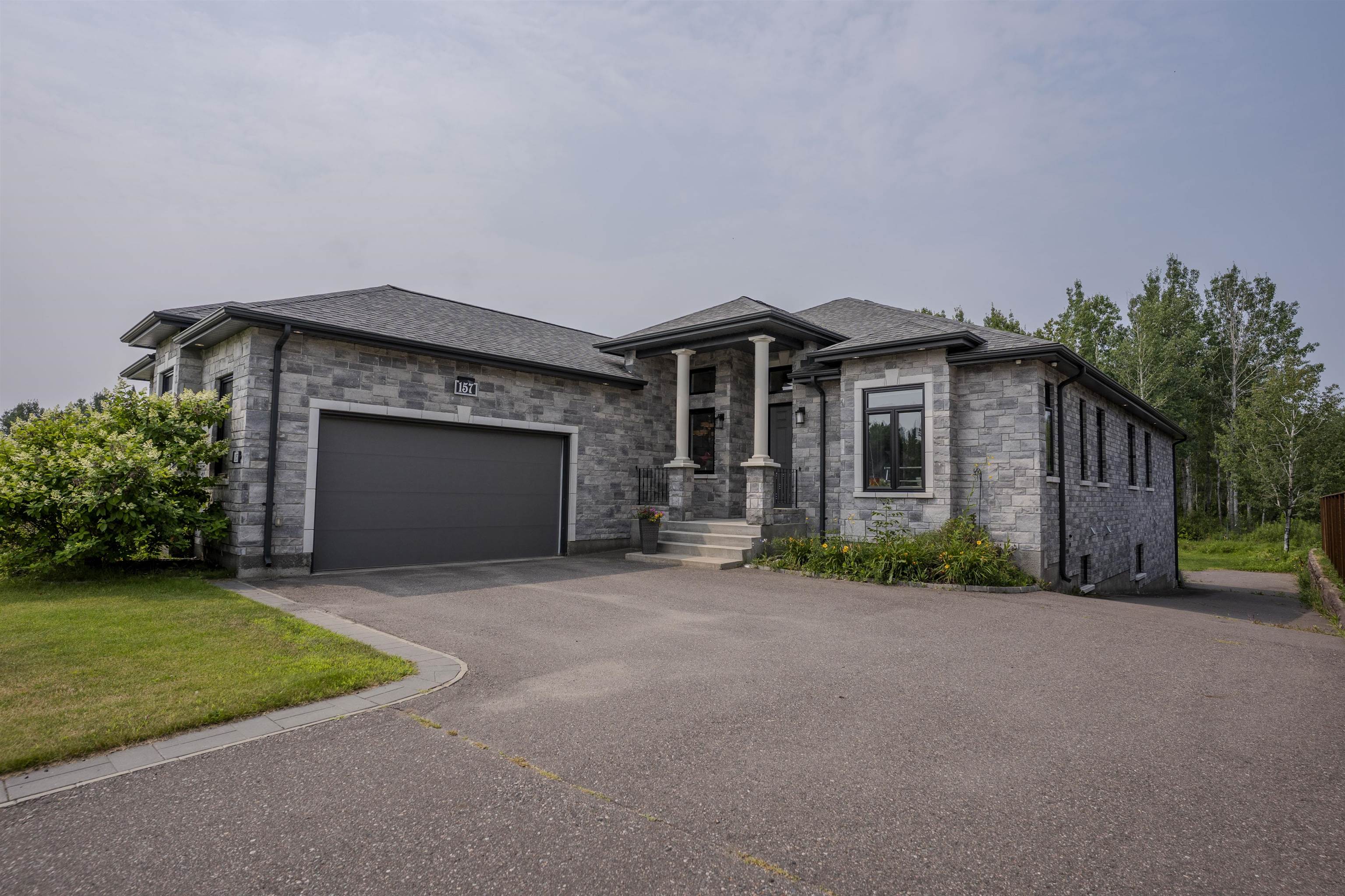 157 whitewater place, Thunder Bay Ontario, Canada