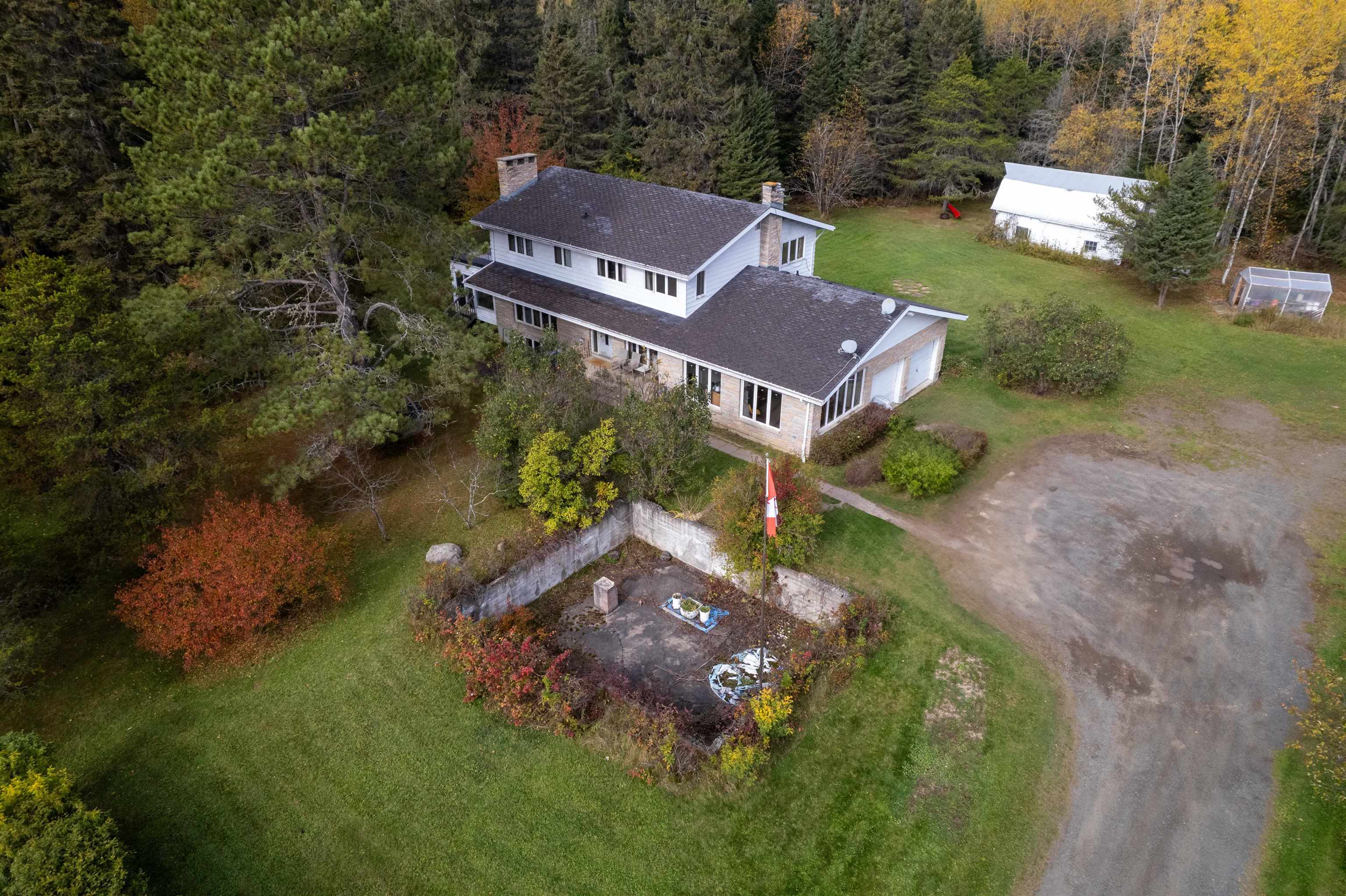 2642 government road, Thunder Bay Ontario, Canada