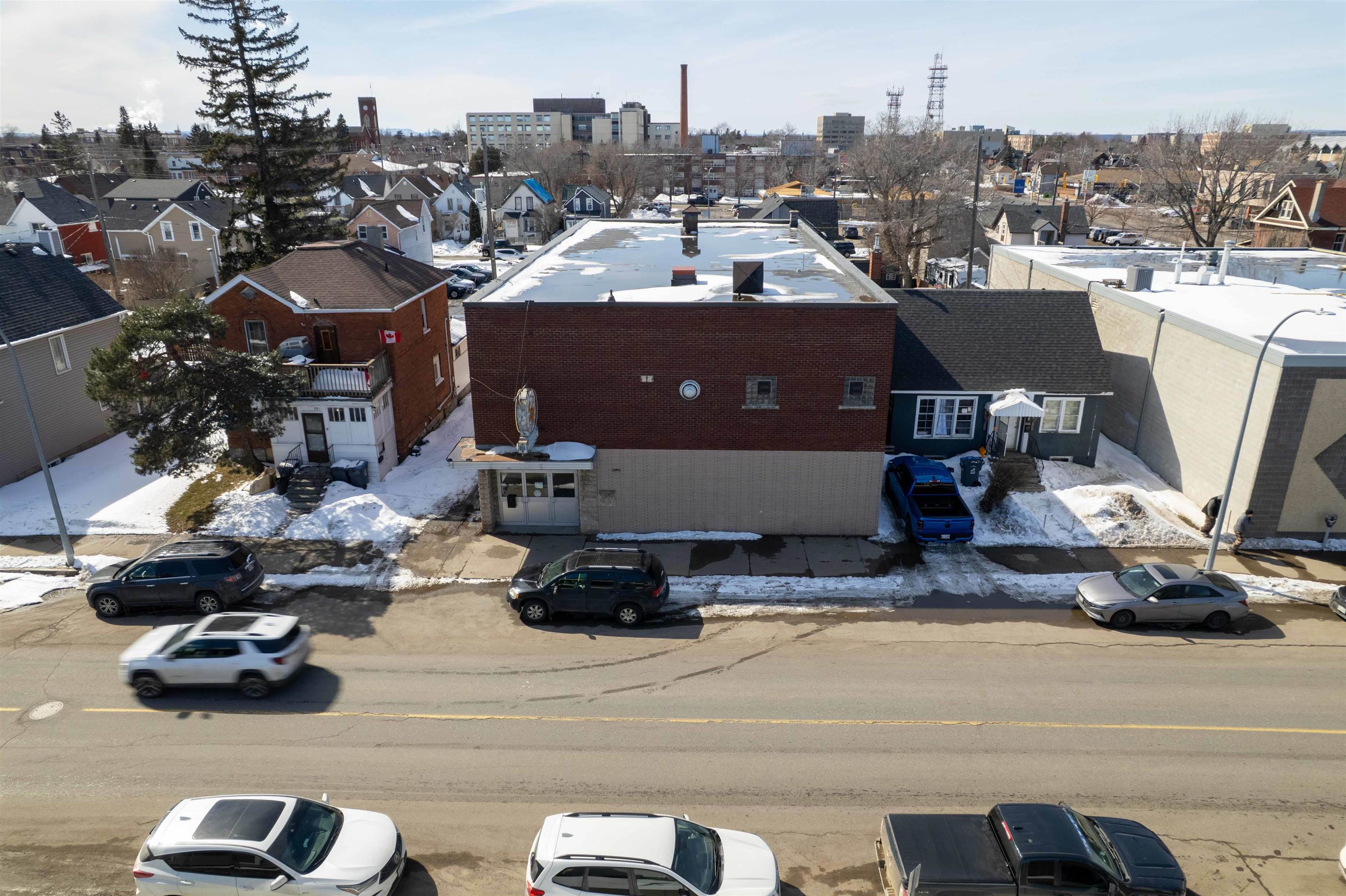 317 May Street S, Thunder Bay, Ontario, Canada photo 2