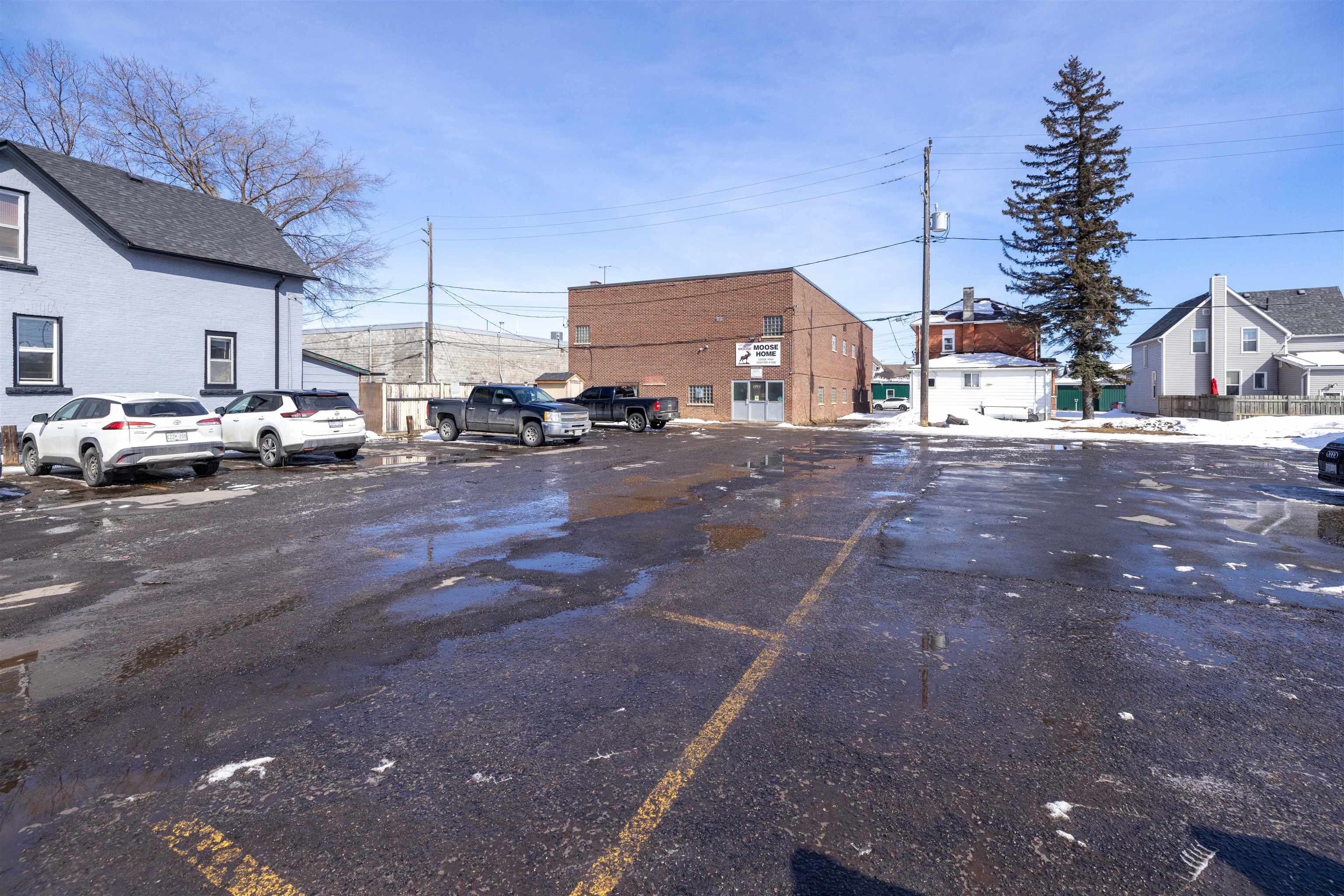 317 May Street S, Thunder Bay, Ontario, Canada photo 4