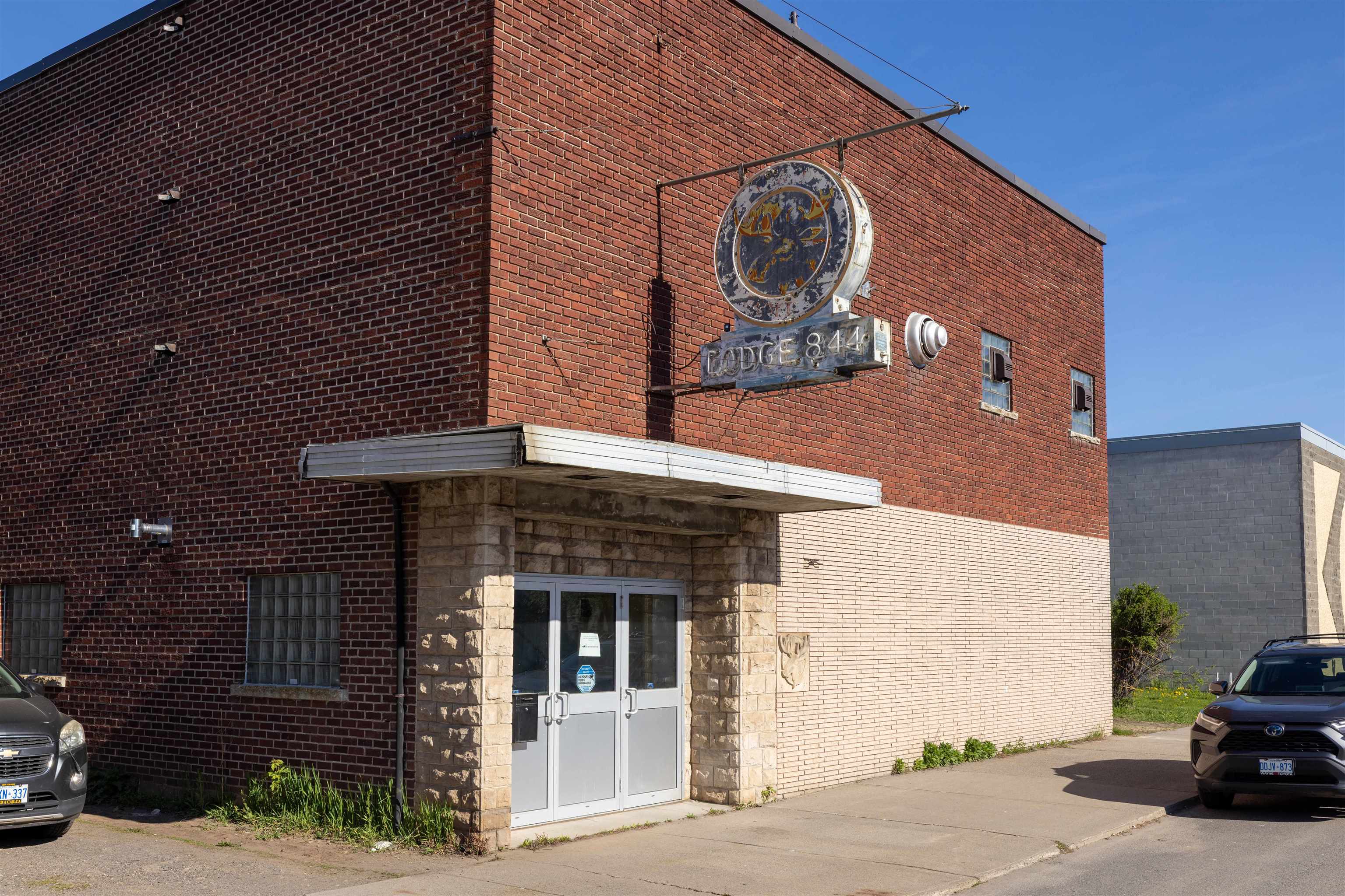 317 may street s, Thunder Bay Ontario, Canada