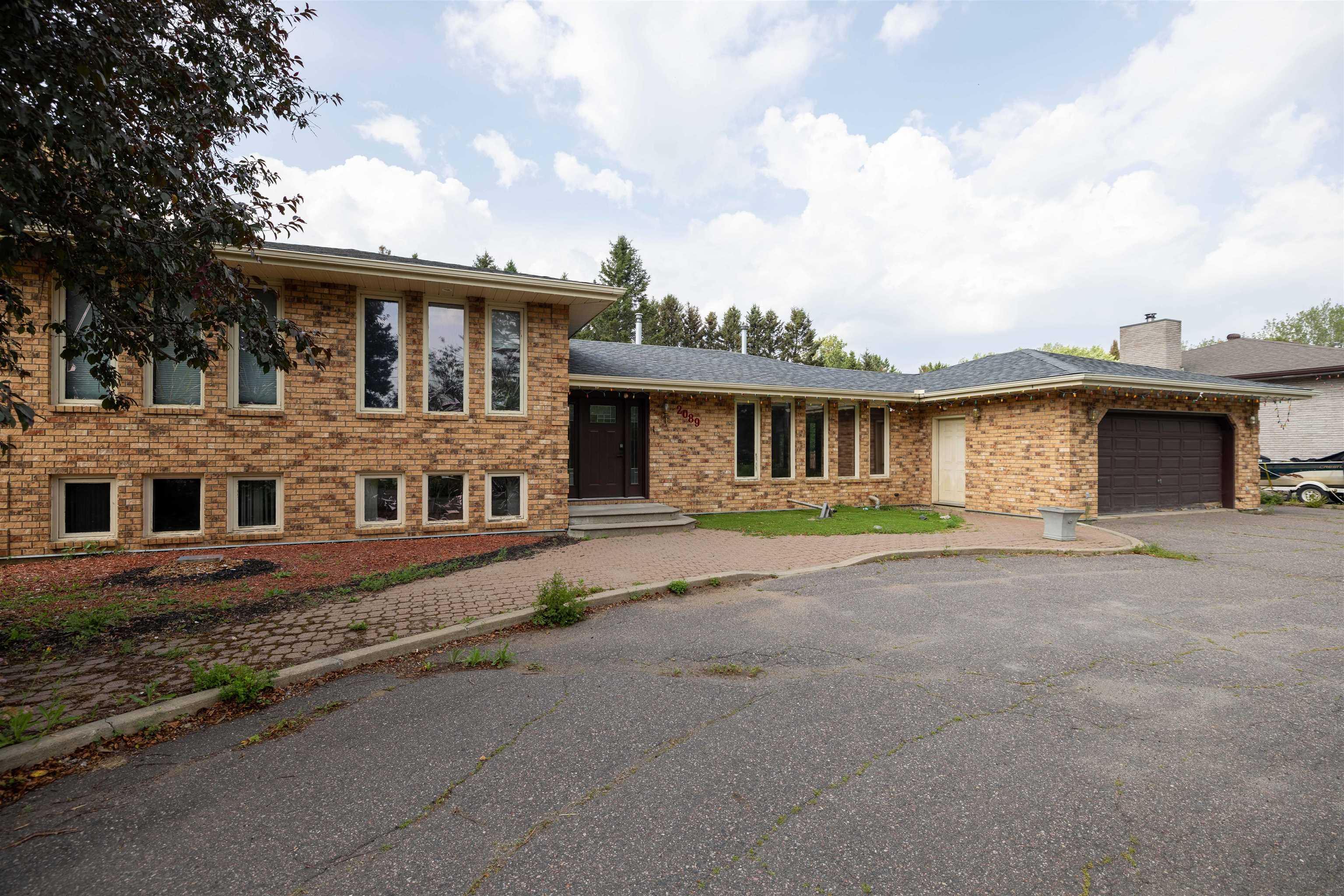 2089 otway street, Thunder Bay Ontario, Canada
