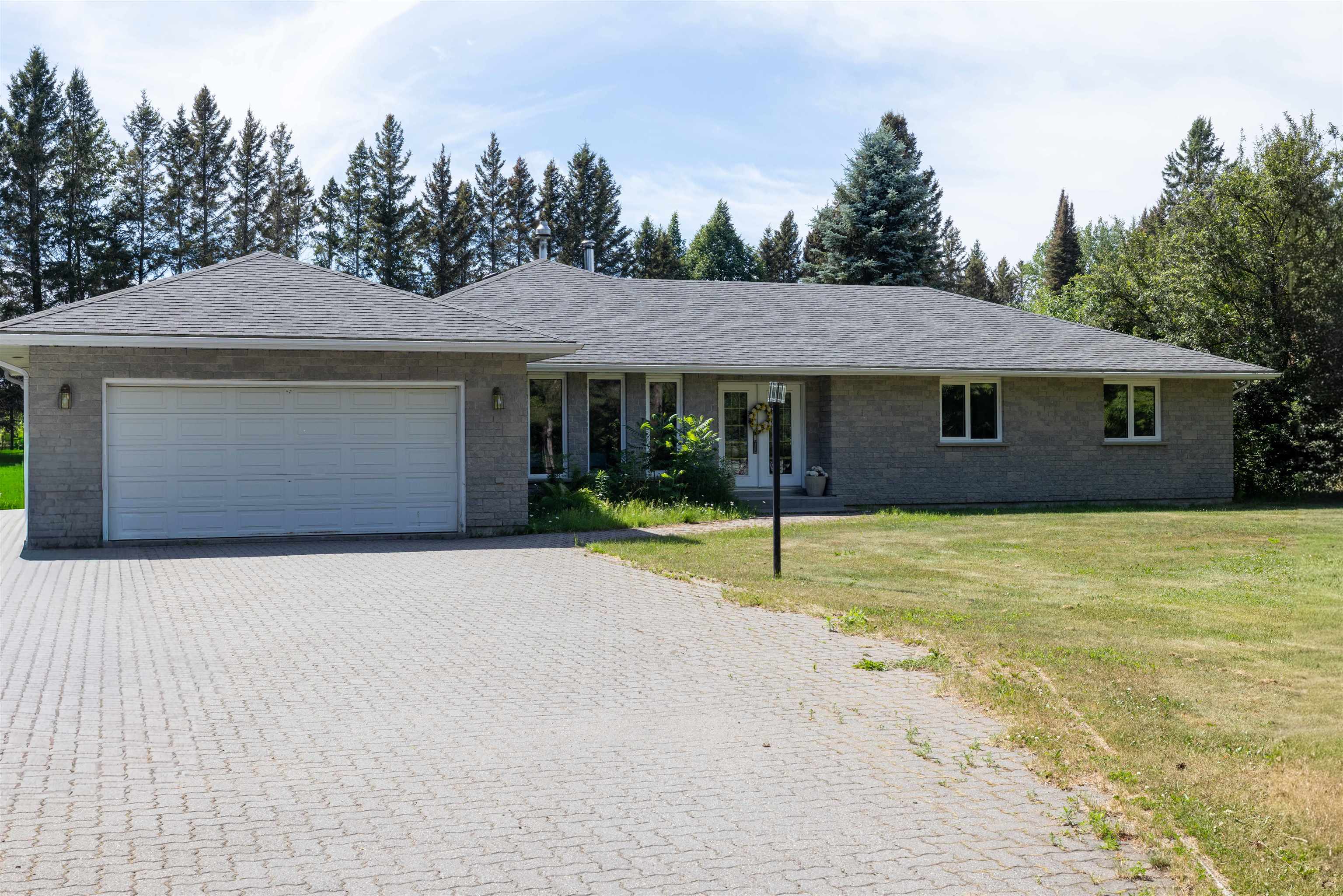 1155 victor street s, Thunder Bay Ontario, Canada