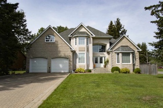 101 Chercover Drive, Thunder Bay Ontario, Canada