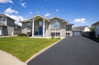 237 Newcastle Drive, Thunder Bay Ontario, Canada