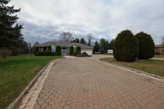 2200 bordeaux crescent, Thunder Bay Ontario, Canada