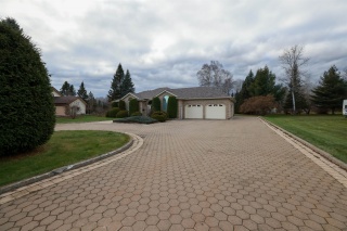 2200 Bordeaux Crescent, Thunder Bay Ontario