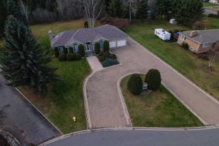 2200 Bordeaux Crescent, Thunder Bay Ontario