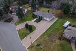 2200 Bordeaux Crescent, Thunder Bay Ontario