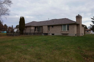 2200 Bordeaux Crescent, Thunder Bay Ontario