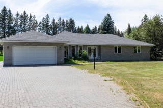 1155 Victor Street S, Thunder Bay Ontario