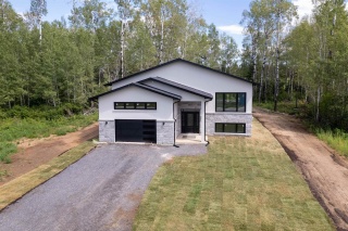 3435 king george's park drive, Thunder Bay Ontario, Canada