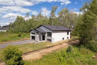 3435 king george's park drive, Thunder Bay Ontario, Canada