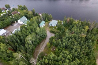 32i one island lake road n, Thunder Bay Ontario, Canada