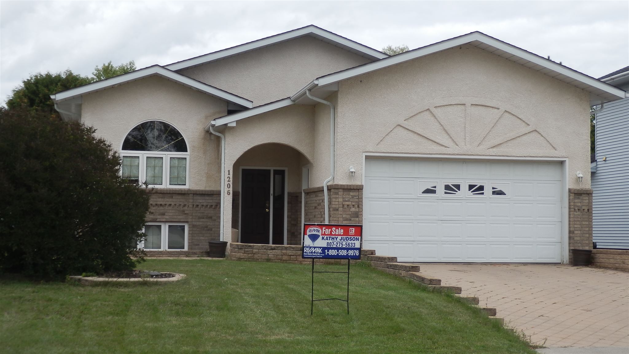 1206 Elizabeth Street E, Fort Frances Ontario, Canada