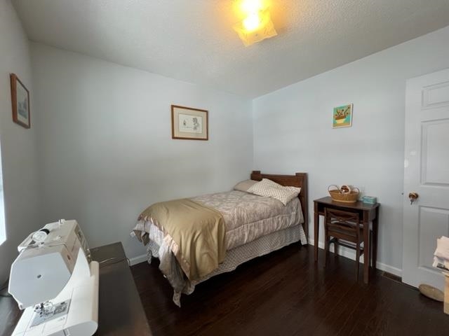 100 Queen Street, Barwick, Ontario, Canada