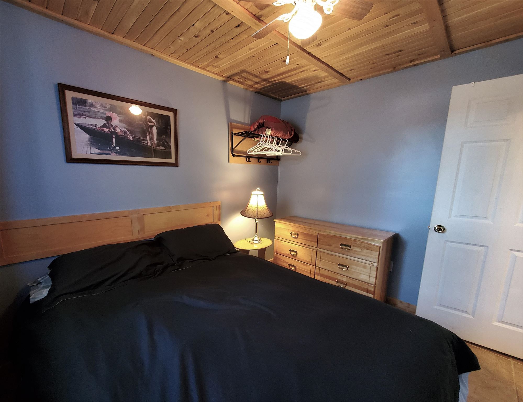 100 Queen Street, Barwick, Ontario, Canada