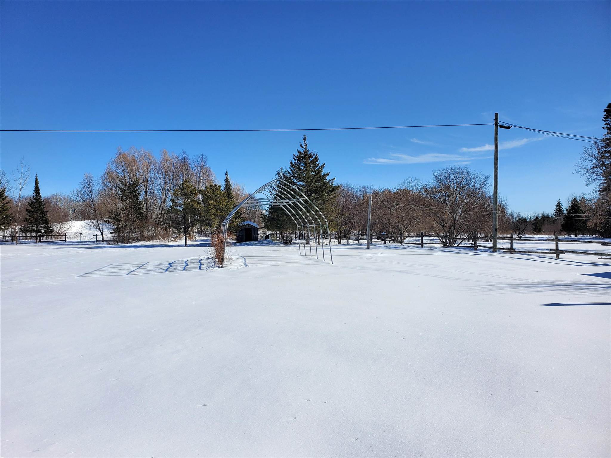 100 Queen Street, Barwick, Ontario, Canada
