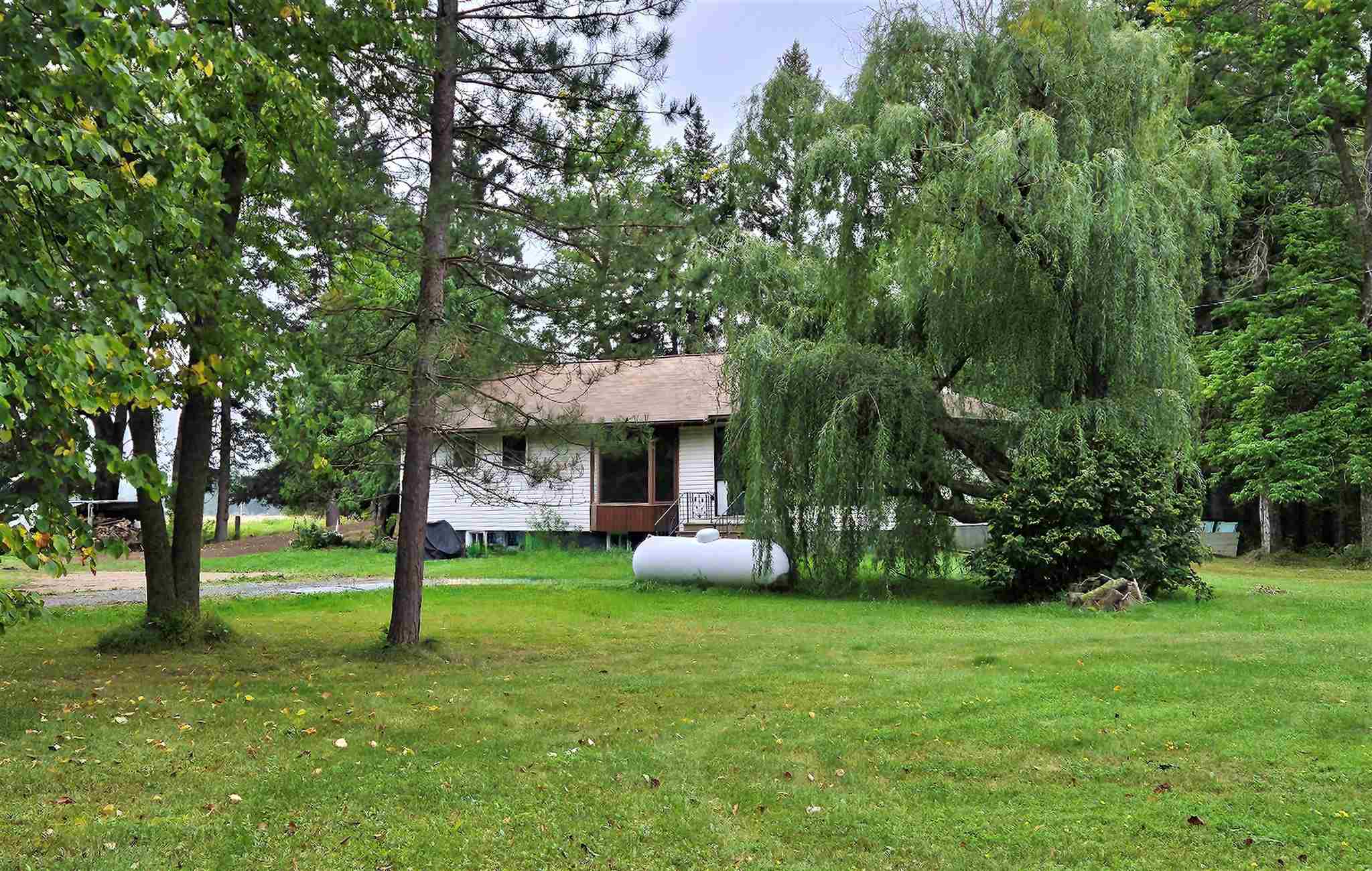 120 River Road, Rainy River Ontario, Canada