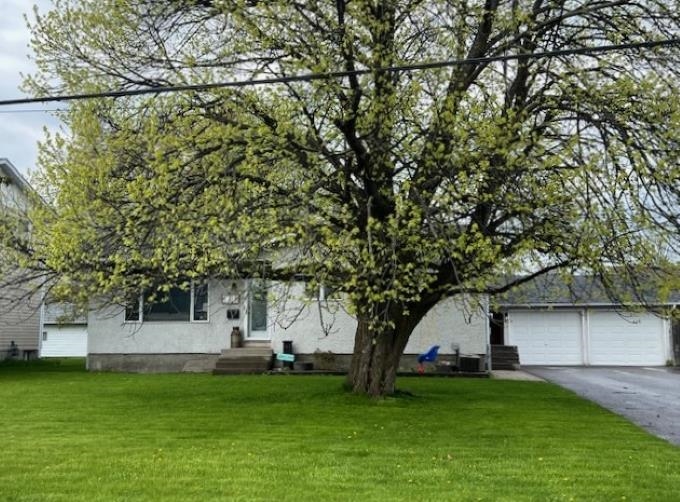 1218 Fifth Street E, Fort Frances Ontario, Canada