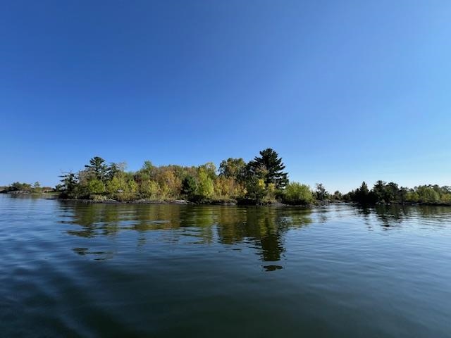 G 734 Rainy Lake, Fort Frances, Ontario, Canada photo 2