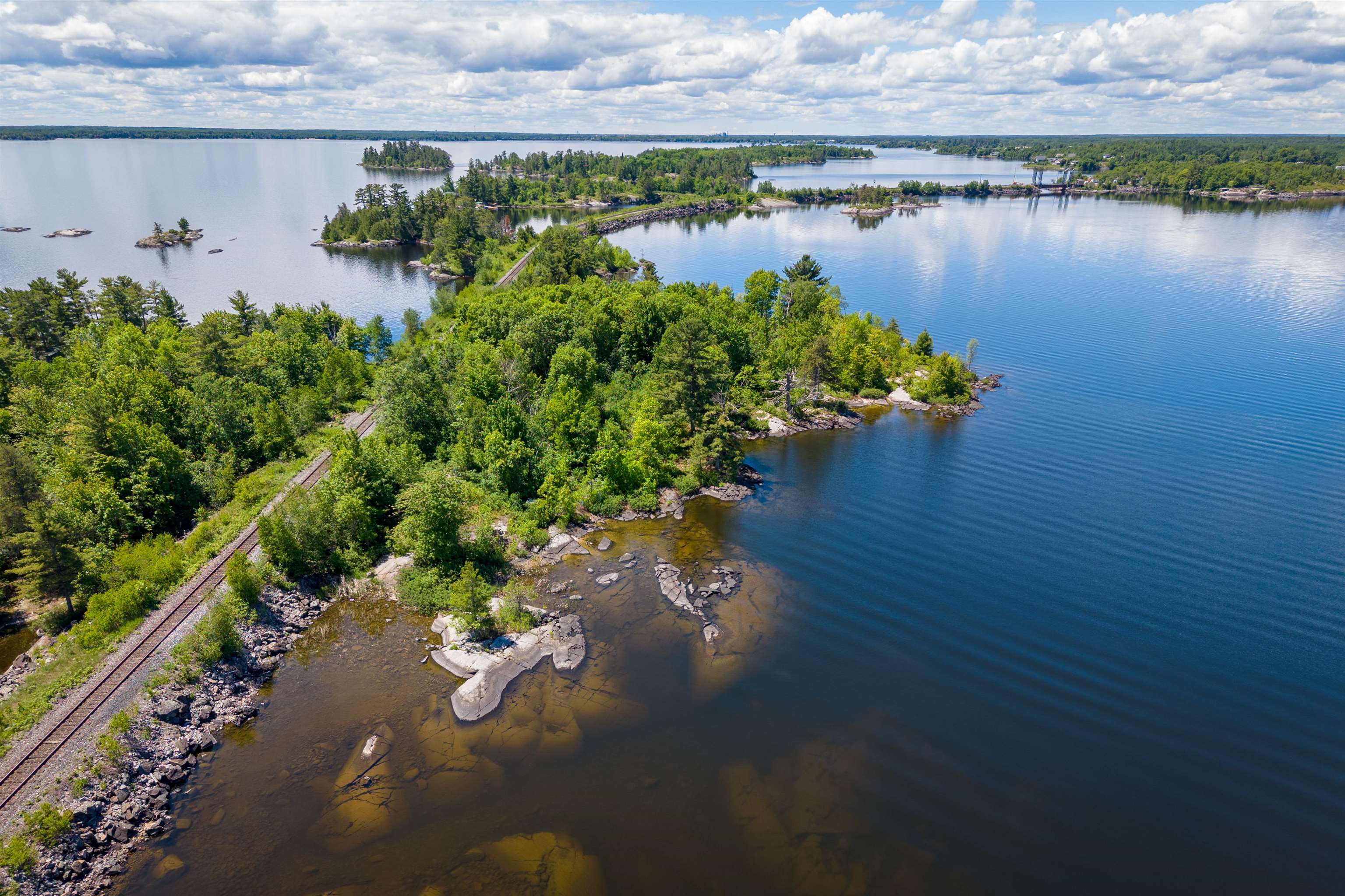 G 734 Rainy Lake, Fort Frances, Ontario, Canada photo 4